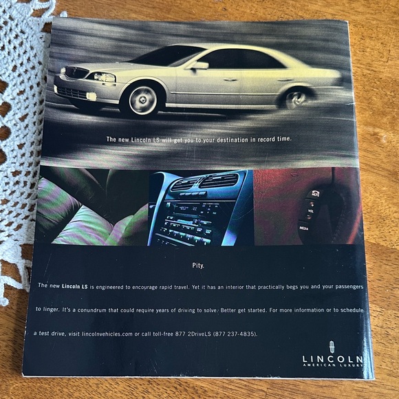 George Magazine October 2000 Issue - Picture 2 of 5